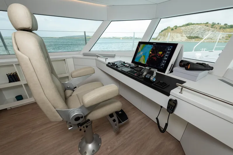 Mollymawk Yacht Photos Pics Circa Marine 24M