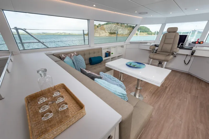 Mollymawk Yacht Photos Pics Circa Marine 24M