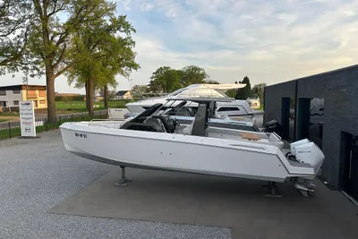2022 Schaefer V33