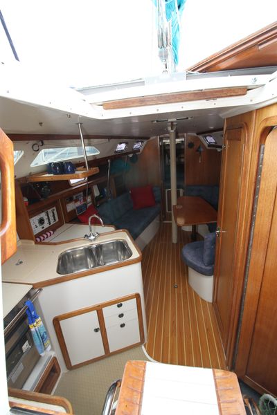 1998 Catalina 320