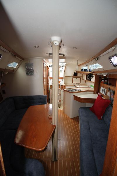 1998 Catalina 320