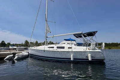 Hunter 33