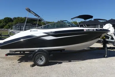 Yamaha Boats SX195