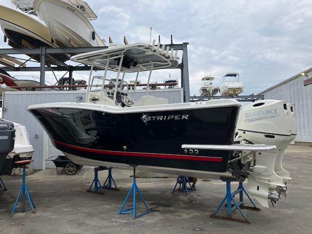 2019 Seaswirl Striper 270