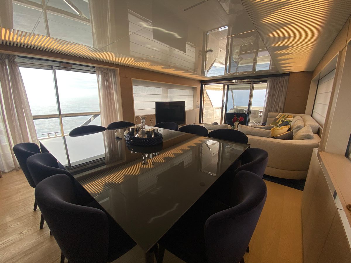 2021 Ferretti Yachts 93 