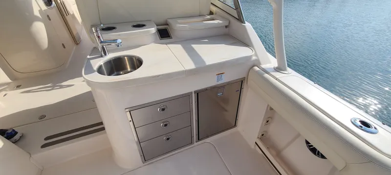  Yacht Photos Pics 2021 GRADY-WHITE 335 FREEDOM - Image 28