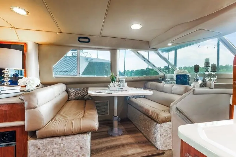  Yacht Photos Pics 1998 SEA RAY 550 SEDAN BRIDGE - Image 9