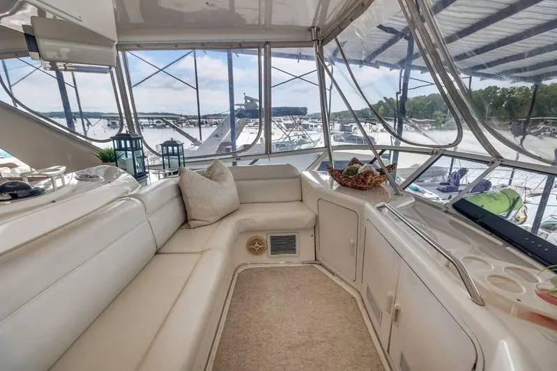  Yacht Photos Pics 1998 Sea Ray 550 Sedan Bridge - Image 3