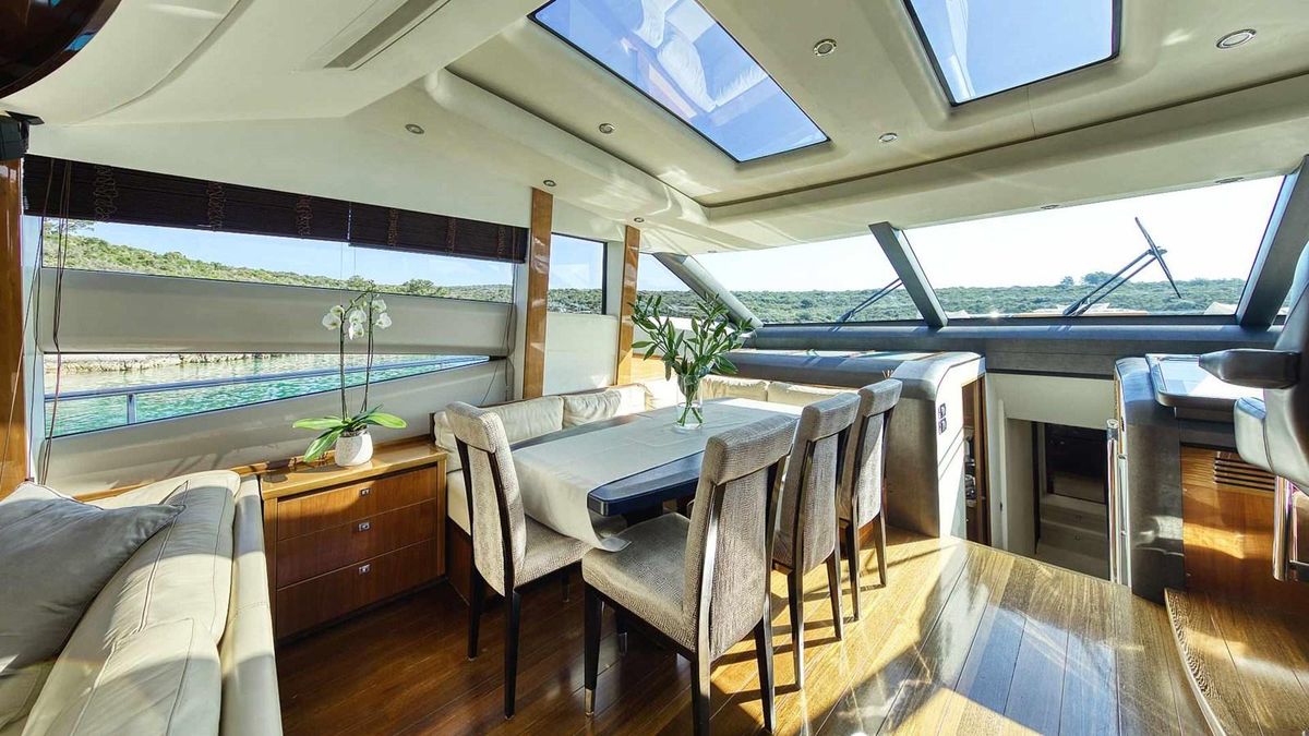 2011 Princess 84 