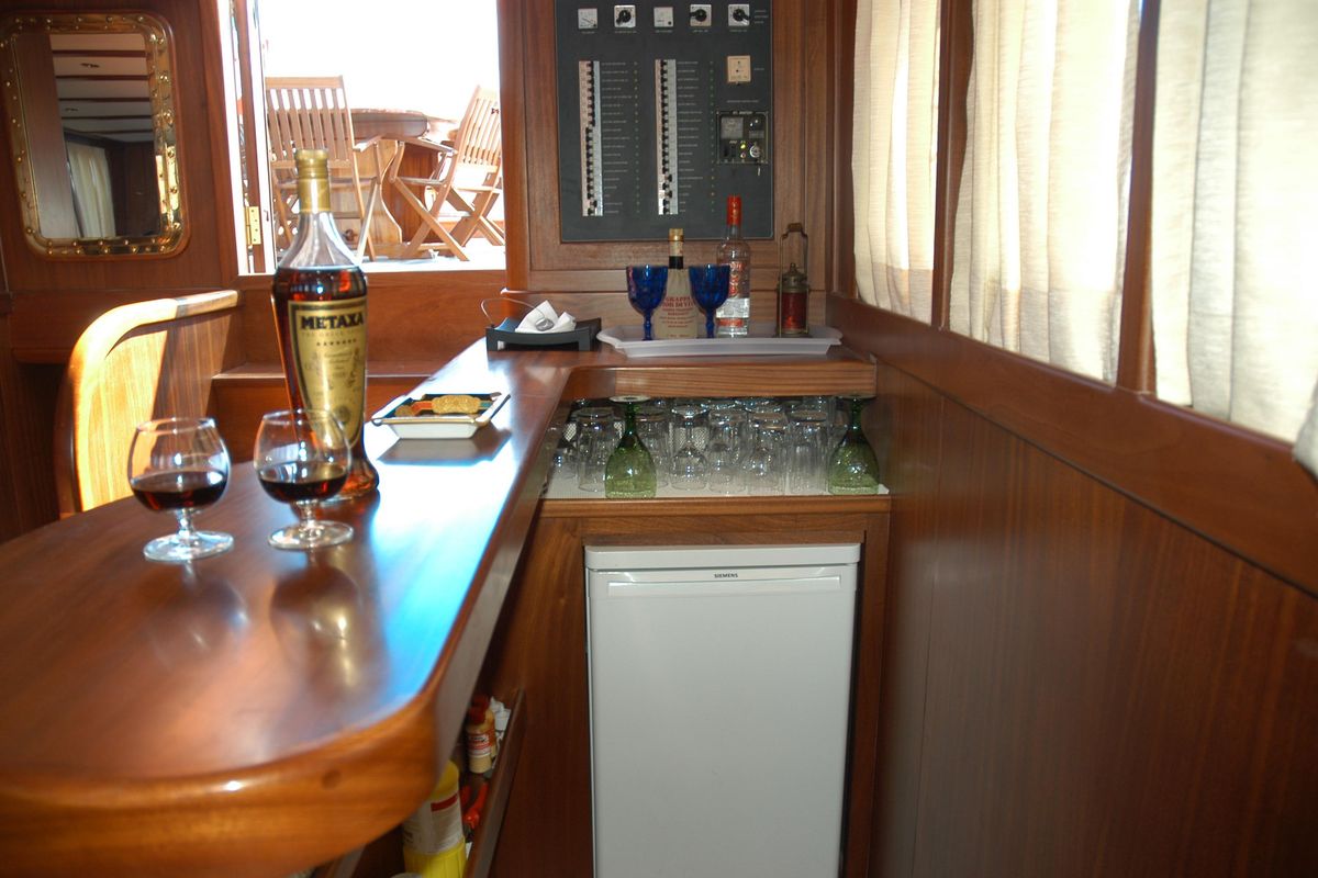2006 Aegean Yacht 73 