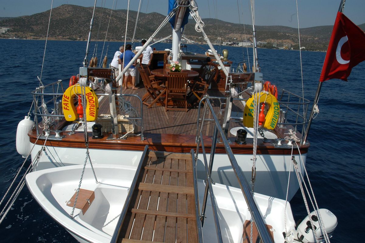 2006 Aegean Yacht 73 