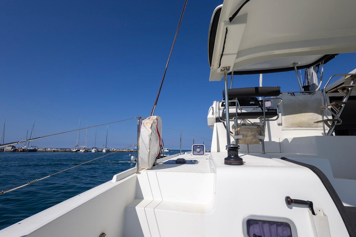 2019 Lagoon 42 
