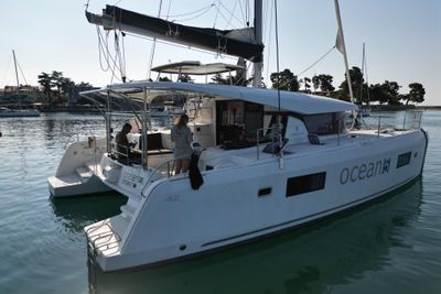 Yacht