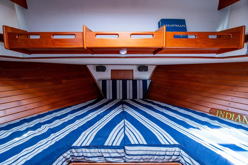 Grande Jete Yacht Photos Pics 