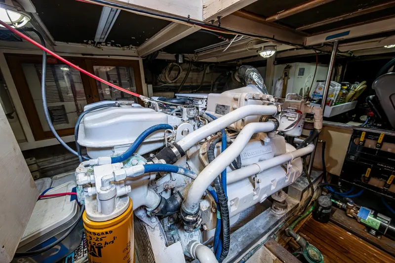 Grande Jete Yacht Photos Pics 