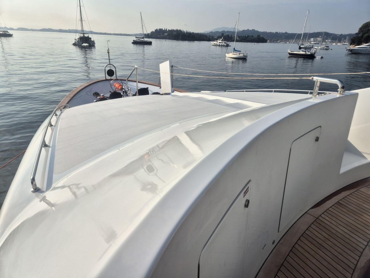 2000 Benetti 118 
