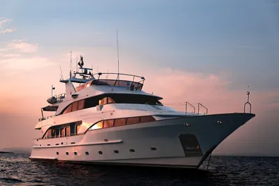 2000 Benetti Classic 115