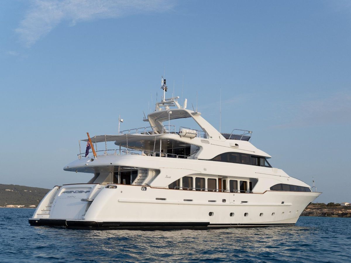 2000 Benetti 118 