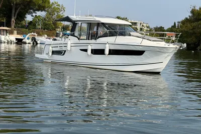 2023 Jeanneau Merry Fisher 895