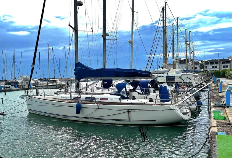 4746 Yacht Photos Pics 