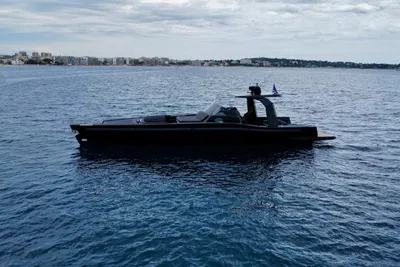 2011 Maori 50 T-Top