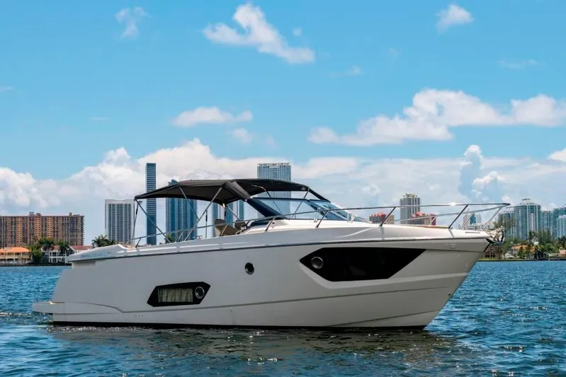 Amaretto Yacht Photos Pics 