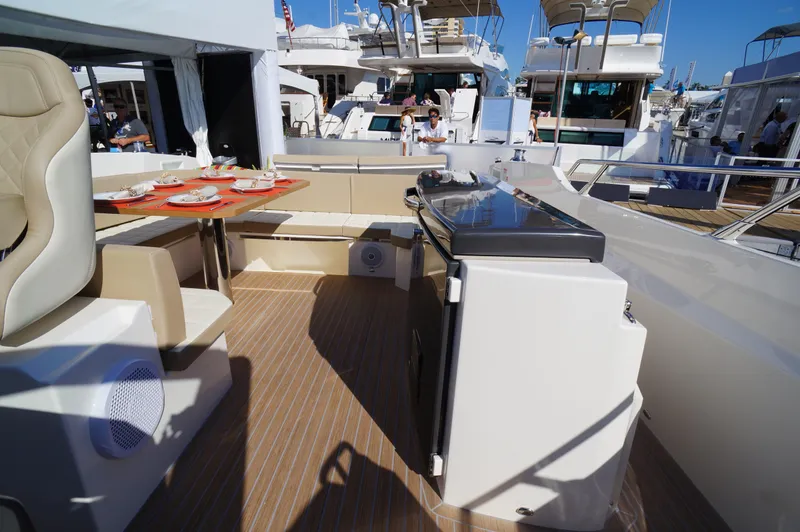 Amaretto Yacht Photos Pics 