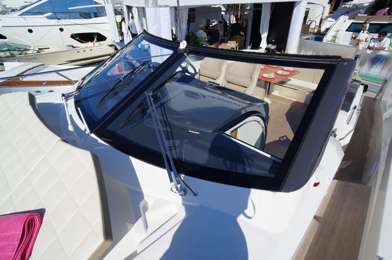 Amaretto Yacht Photos Pics 