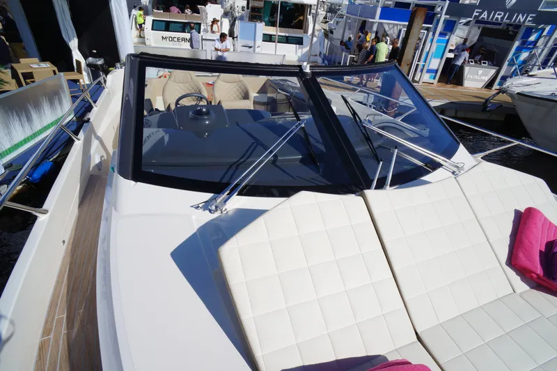 Amaretto Yacht Photos Pics 