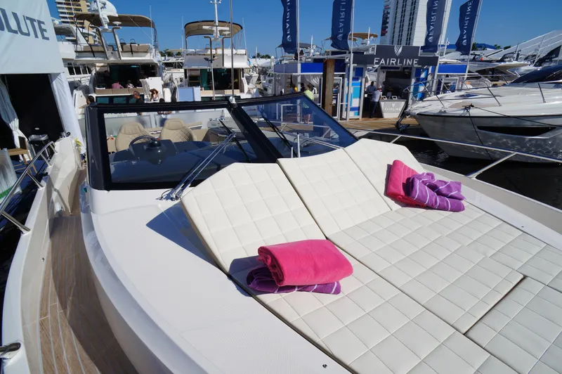 Amaretto Yacht Photos Pics 