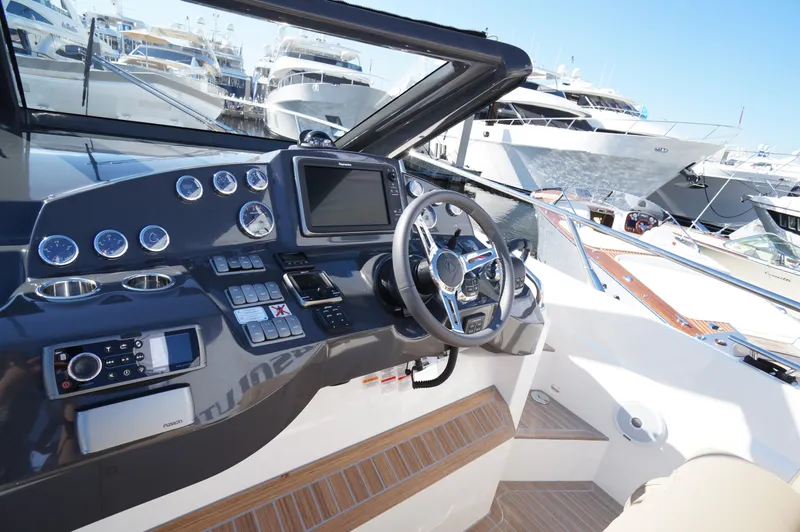 Amaretto Yacht Photos Pics 