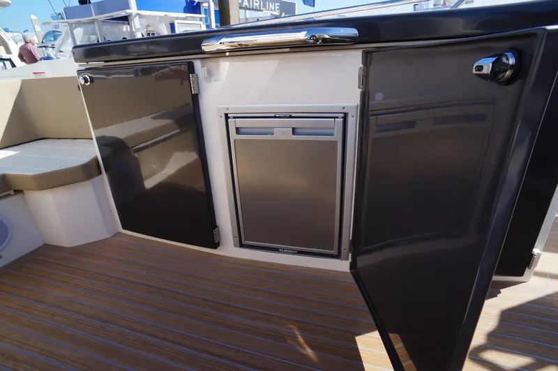 Amaretto Yacht Photos Pics 