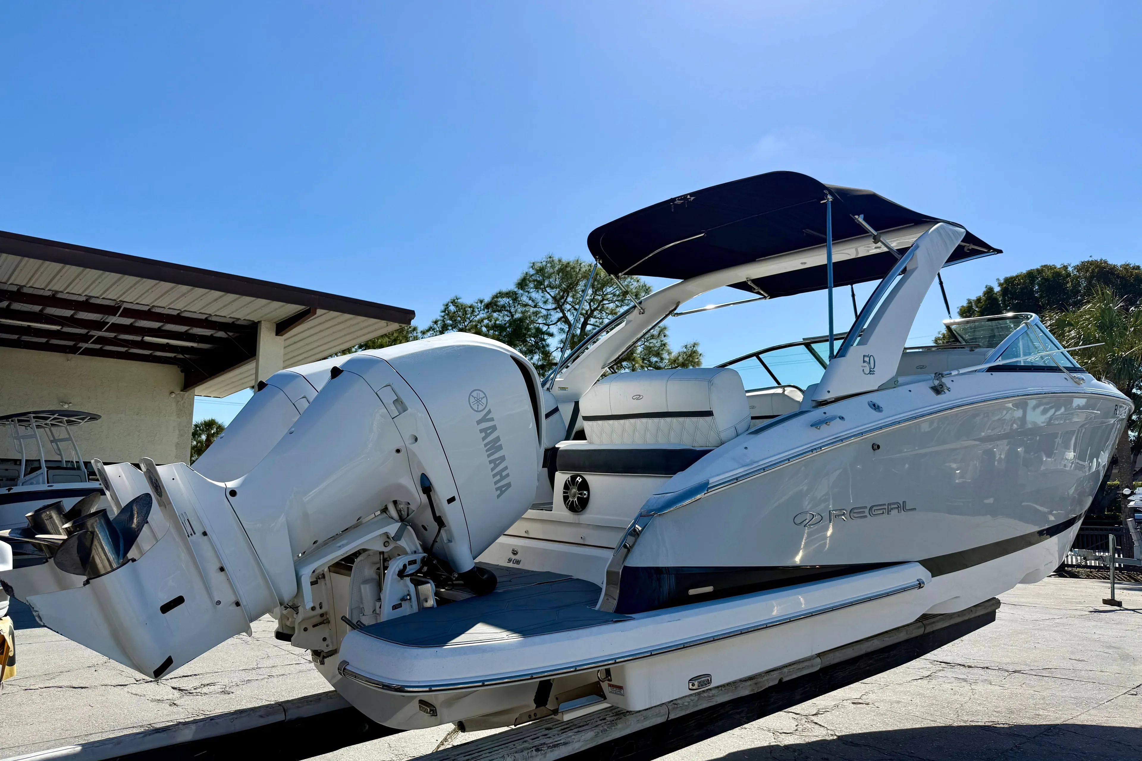 2021 REGAL 29 OBX - Image 8