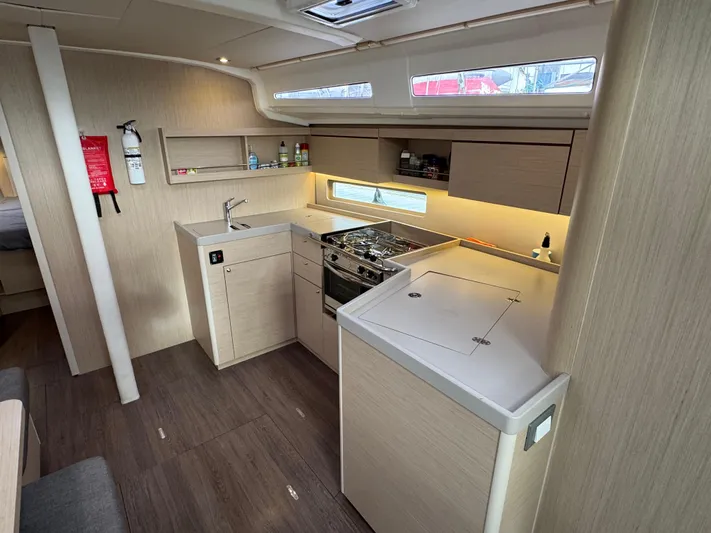 Madras Yacht Photos Pics 