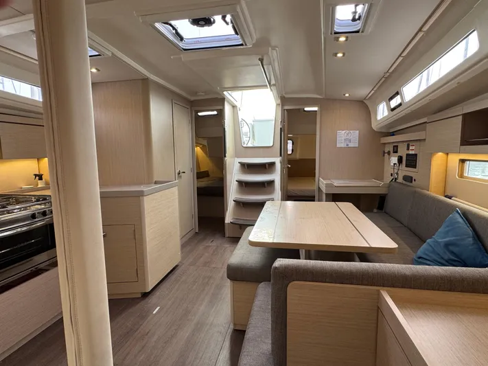 Madras Yacht Photos Pics 