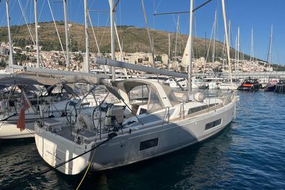 Yacht