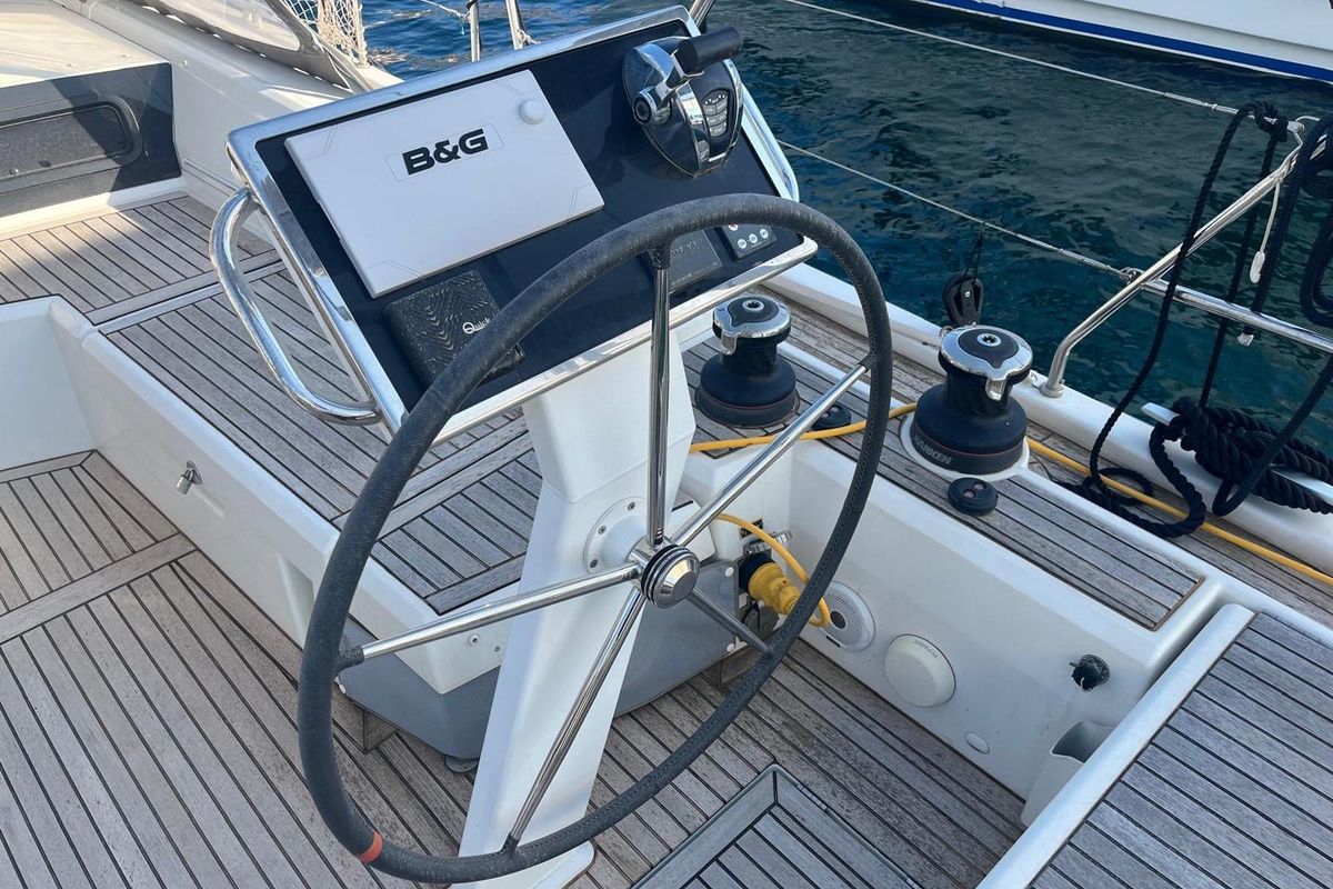 2022 Beneteau 44 