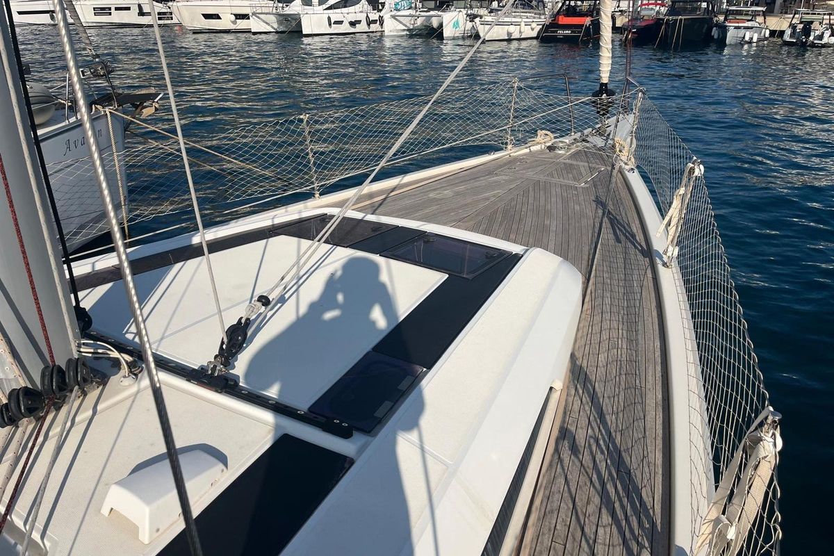 2022 Beneteau 44 