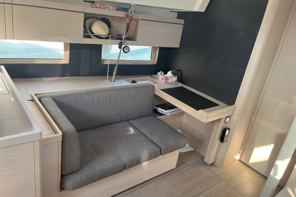2022 Beneteau 44 