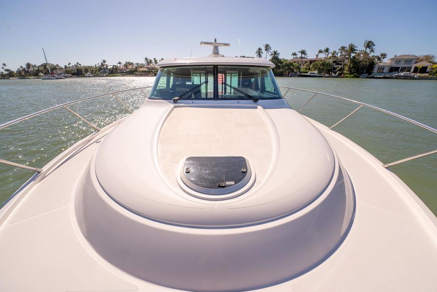 2016 Tiara Yachts 44 Coupe