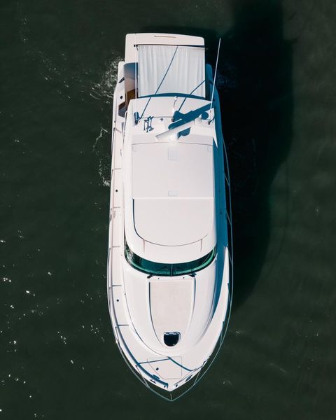 2016 Tiara Yachts 44 Coupe