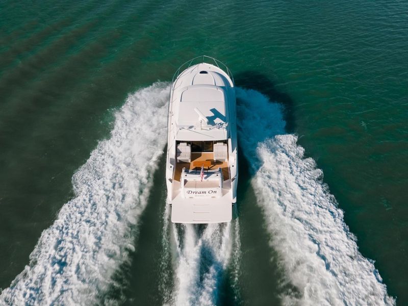 2016 Tiara Yachts 44 Coupe