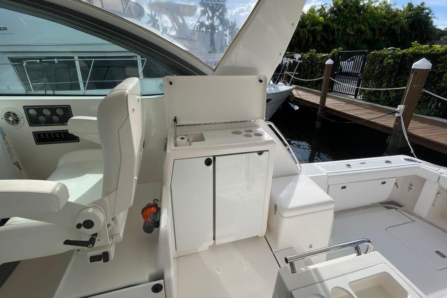 2004 Tiara Yachts 42 Open