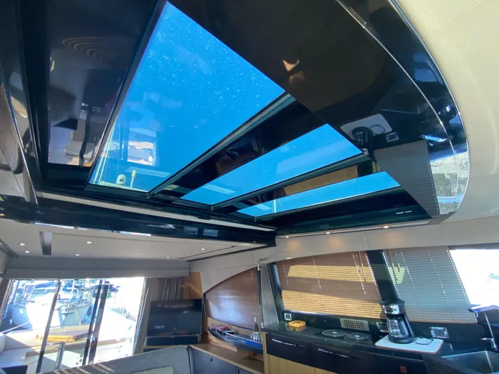 Daddy's Money Yacht Photos Pics Electric retractable moonroof