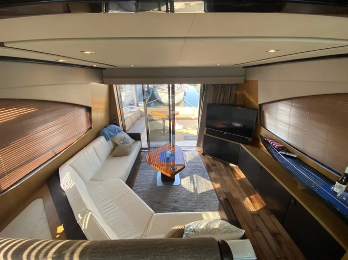 Daddy's Money Yacht Photos Pics Salon lounge