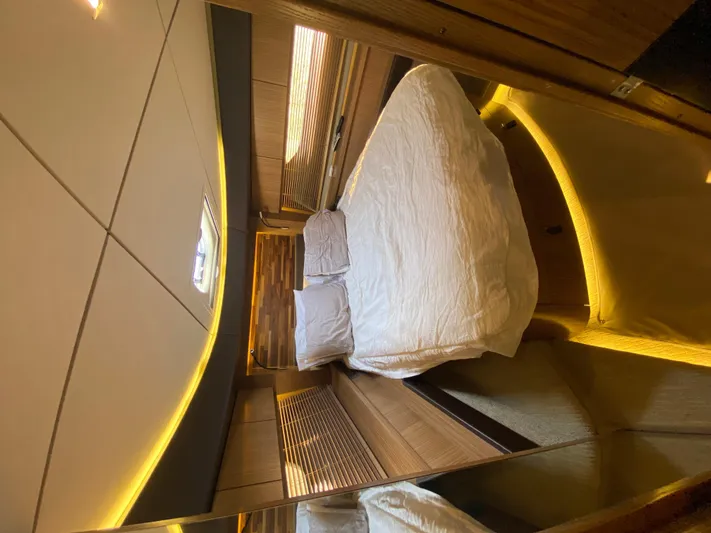 Daddy's Money Yacht Photos Pics Bow stateroom