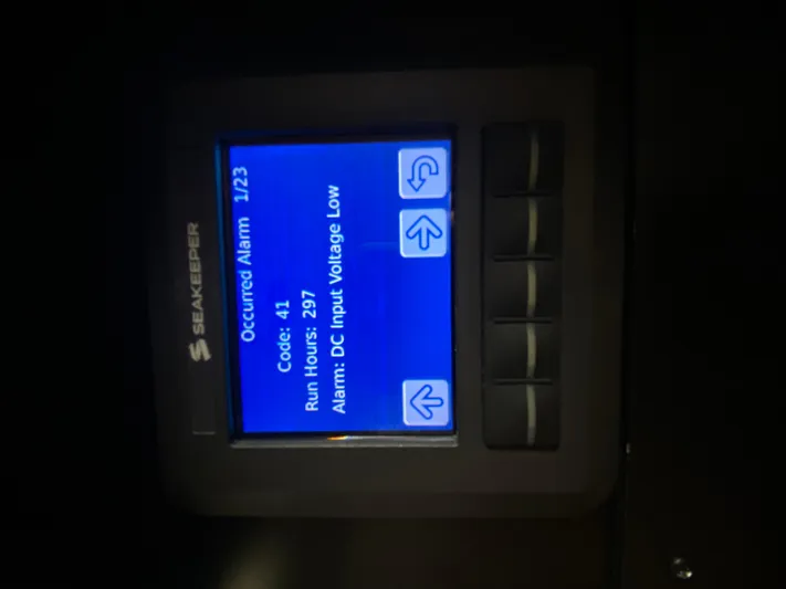 Daddy's Money Yacht Photos Pics SeaKeeper hours - 297