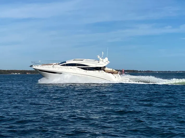 Daddy's Money Yacht Photos Pics 2017 Sea Ray L590