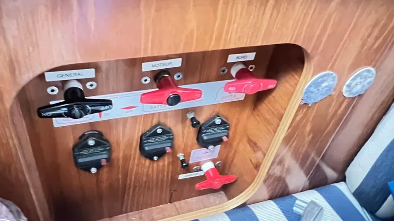 1730 Yacht Photos Pics Control panel of a 1999 Beneteau Oceanis Clipper 44 CC yacht with labeled switches.