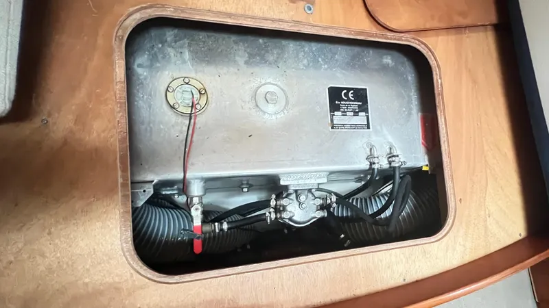 1730 Yacht Photos Pics Fuel tank compartment of a 1999 Beneteau Oceanis Clipper 44 CC sailboat.